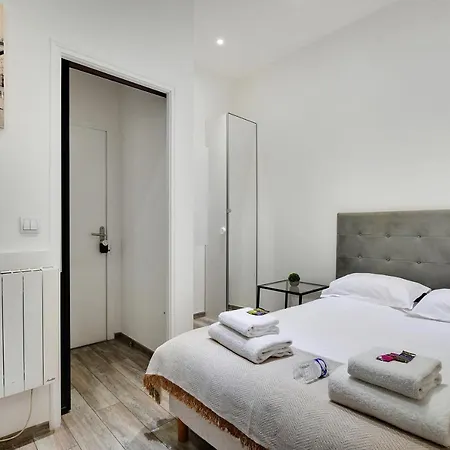 Modern - 2br-6p - Arts Et Metiers *